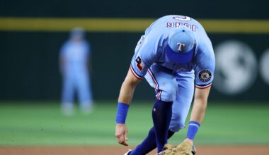 Exhausted Mariners play extras for third day in a row, win 6-4