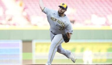 Brewers trade RHP Aaron Civale to White Sox for 1B Andrew Vaughn