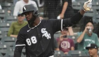 Cardinals sweep doubleheader, hand White Sox their eighth consecutive defeat