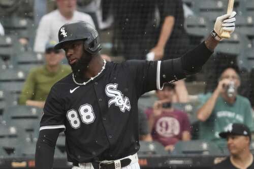 Cardinals sweep doubleheader, hand White Sox their eighth consecutive defeat