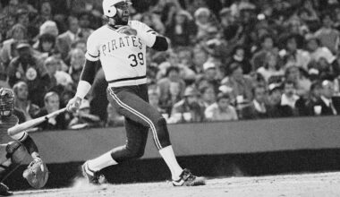 Dave Parker, hard-hitting Hall of Fame outfielder, dies at 74