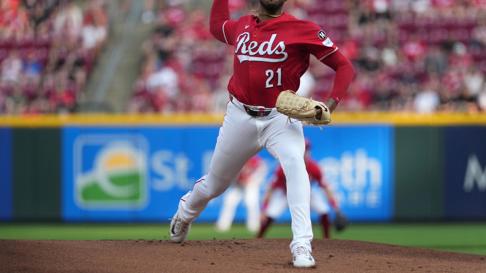 Reds ace Hunter Greene to undergo MRI after feeling groin discomfort in win over Brewers