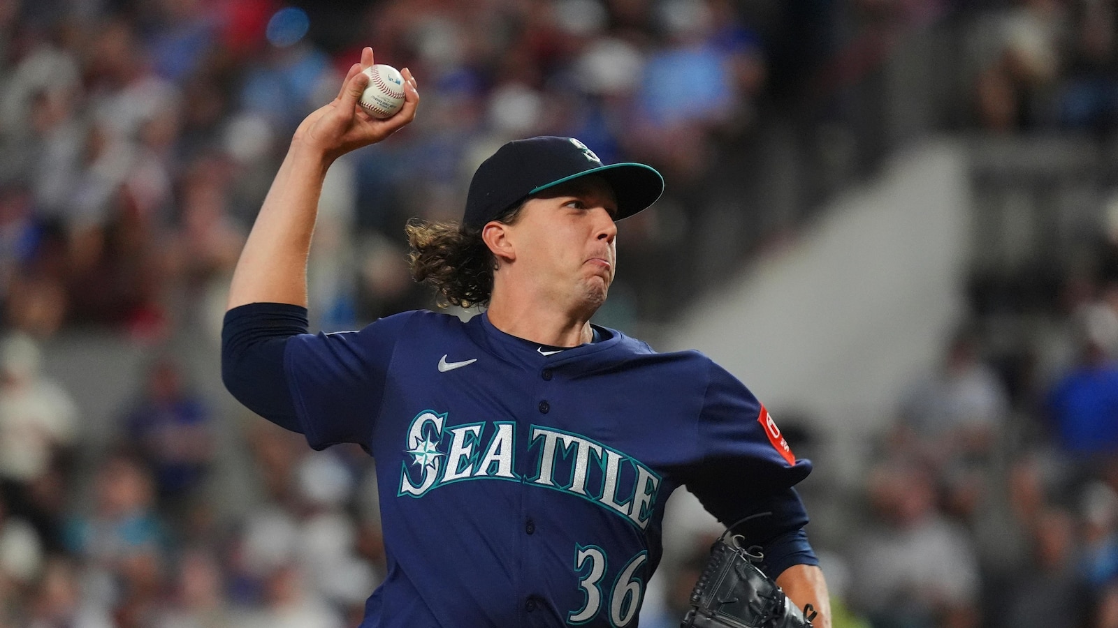 Mastrobuoni has winning hit for Mariners in 12th after his incredible catch extends game at Texas