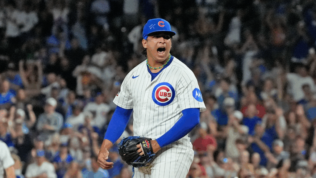How Daniel Palencia is managing Cubs closer role, MLB trade rumors