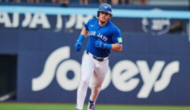 Blue Jays pull away late to top Yankees 11-9