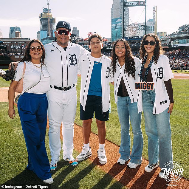 Miguel Cabrera (2L) has divorced his wife Rosangel (L) after 23 years of marriage