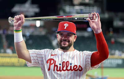 Kyle Schwarber becomes the first Philadelphia Phillies player since 1964 to win All-Star MVP honors