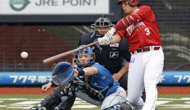 Asamura records 2,000th career hit in Rakuten's win