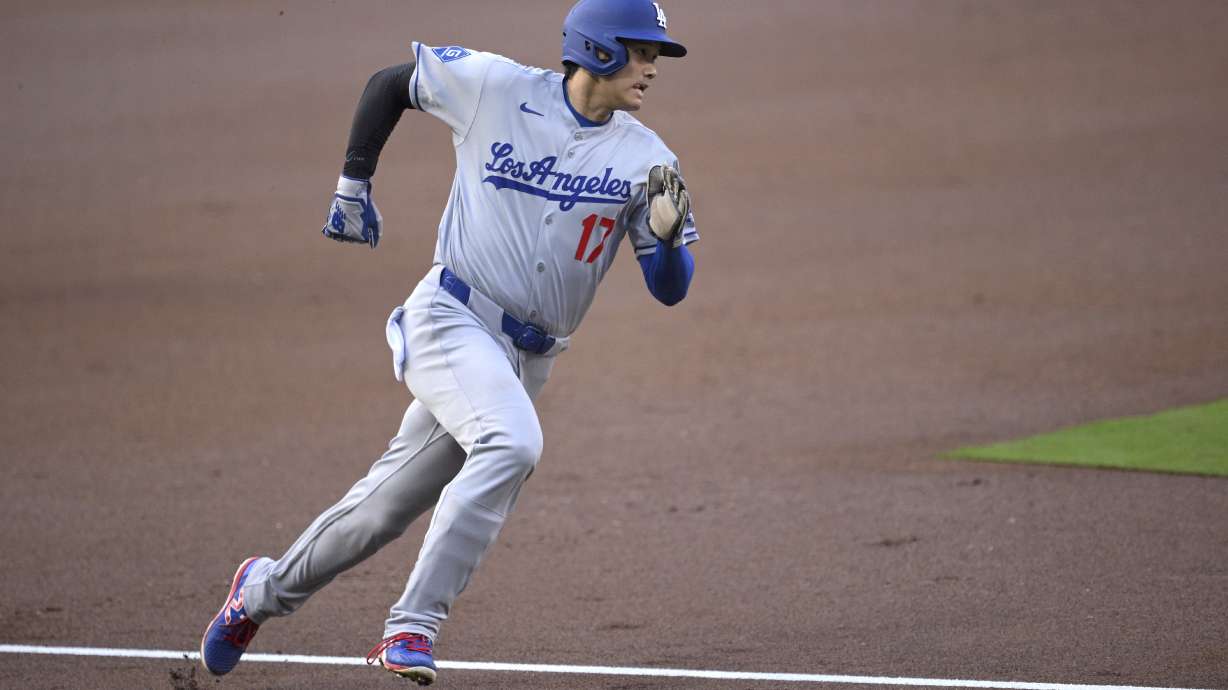 Freeman, Smith join Ohtani to give Dodgers 3 All-Star starters for first time since 1980