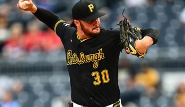 Pirates' Paul Skenes seen doing odd activity before game
