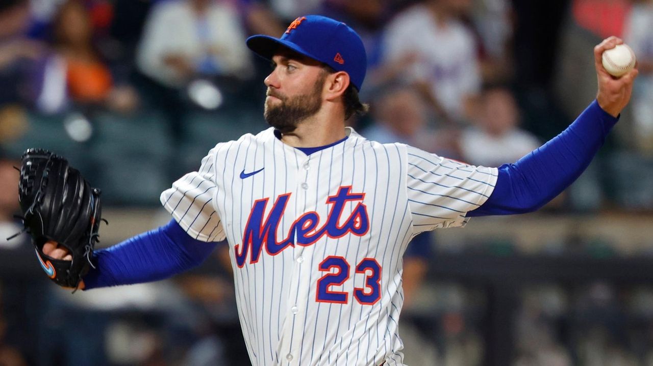 Mets' Stearns looking at all pitching options