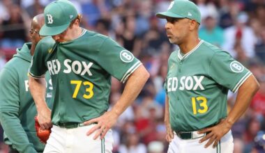 Red Sox starter Hunter Dobbins leaves game vs. Tampa Bay due to right knee pain after put-out