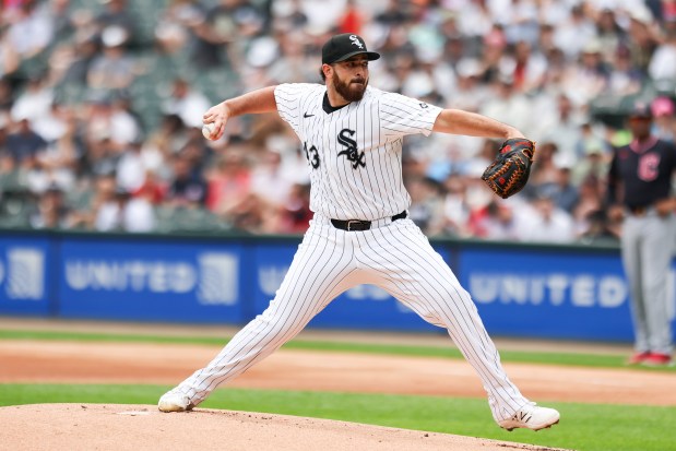 Chicago White Sox pitcher Aaron Civale (43) pitches in the first inning against the Cleveland Guardians at Rate Field on Sunday, July 13, 2025. (Eileen T. Meslar/Chicago Tribune)