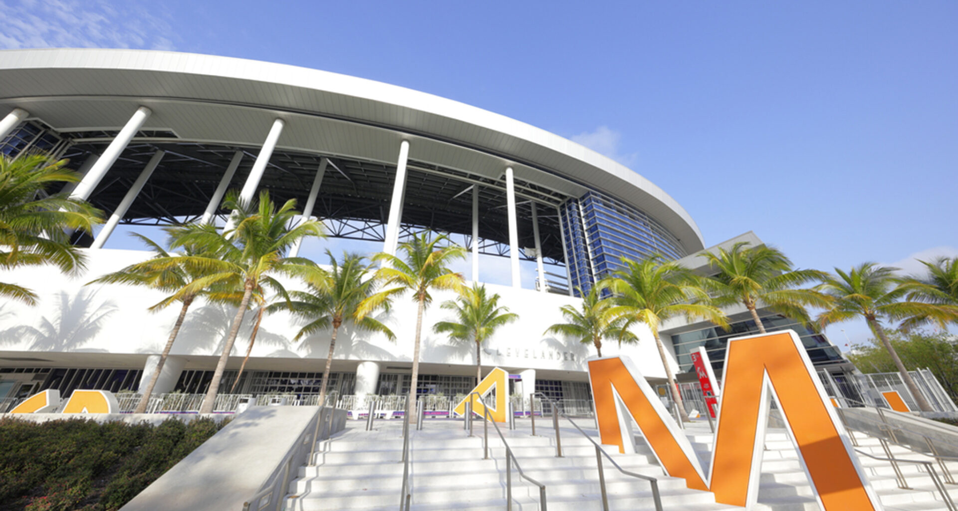 Miami Marlins vs. Kansas City Royals | LoanDepot Park