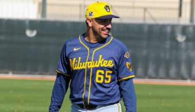 Cuban pitcher Néstor Cortés would return with the Brewers in less than two weeks