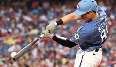 Lowe homers as Nationals defeat Padres 4-2 to snap 5-game skid