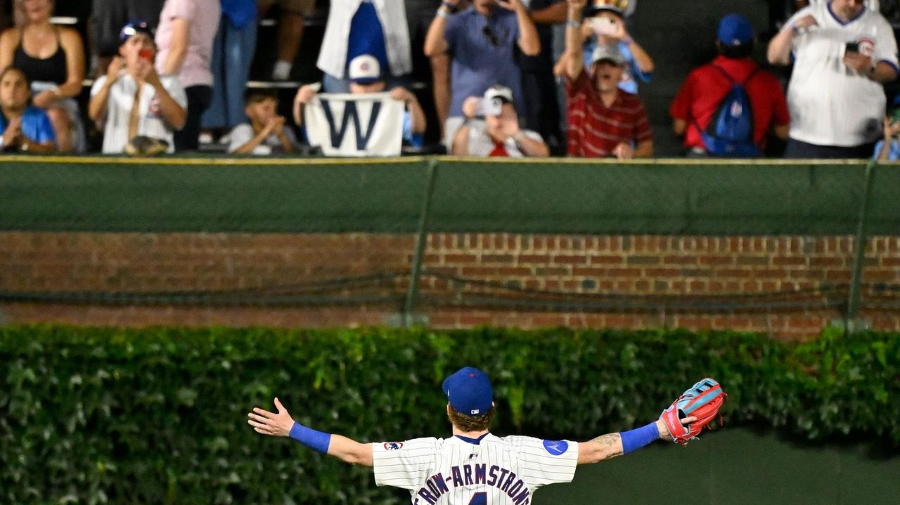 Pete Crow-Armstrong hits 1 of Cubs' 5 solo homers to back Imanaga in 6-0 win over Red Sox