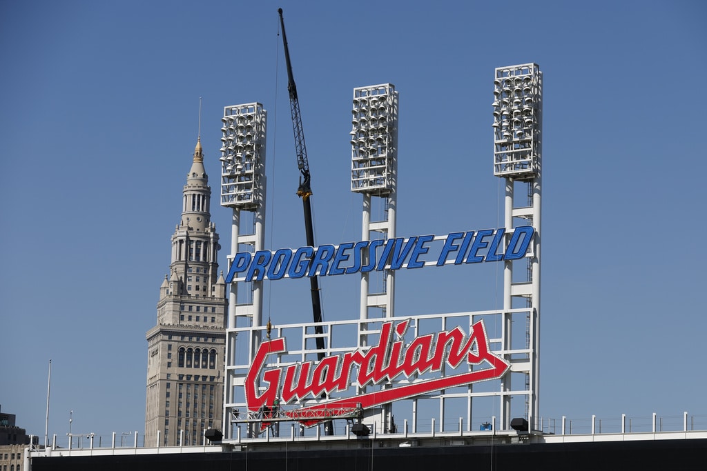 Trump wants Cleveland Guardians to revert to old name — Indians – The Land