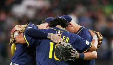 Brewers extend winning streak to 11 with dominant 6-0 win over Mariners
