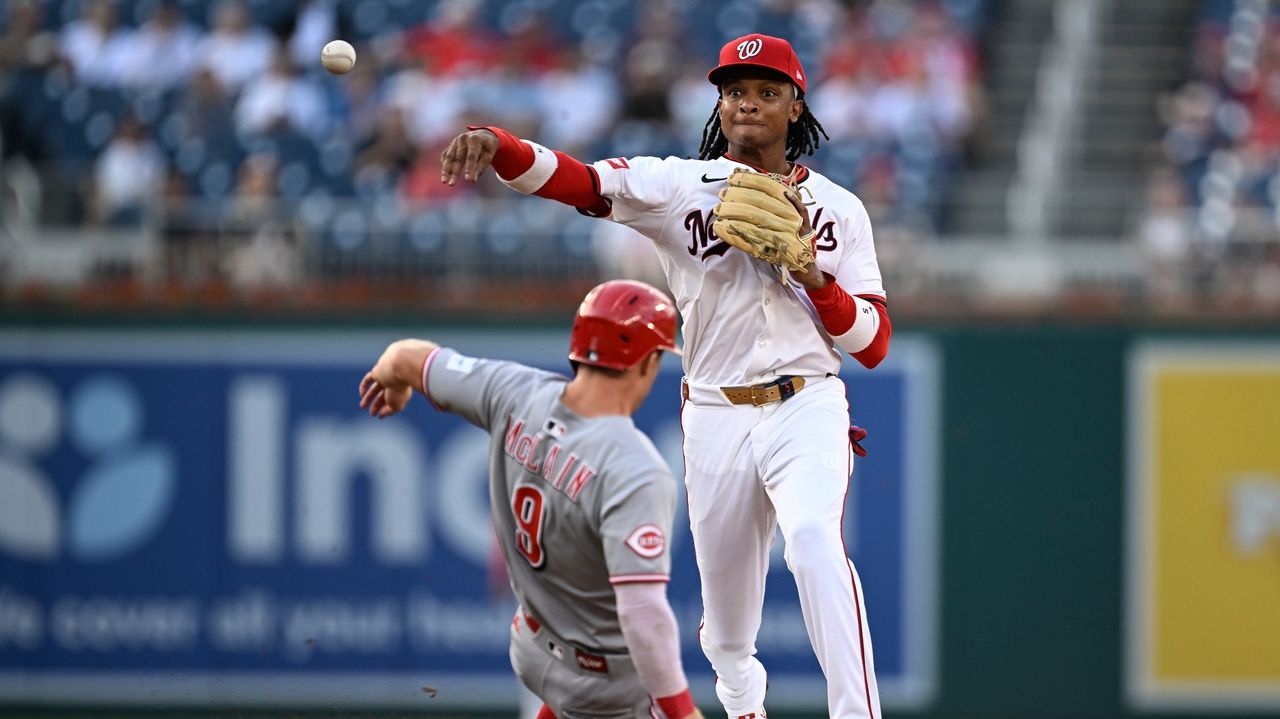 Nationals' explosive 5th inning secures series win over Reds