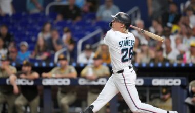 Marlins hold off late Padres' rally in 4-3 win