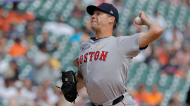 Rich Hill returns to majors for record 14th team, will be oldest active MLB player when he makes Royals debut