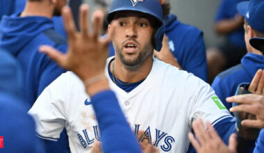Jays beat Yankees for longest home streak record since 1985