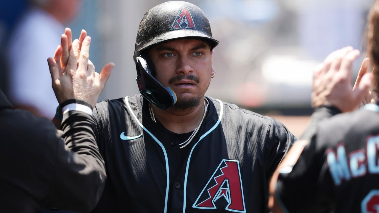 Mariners acquire Josh Naylor from the Diamondbacks for 2 pitchers, AP source says