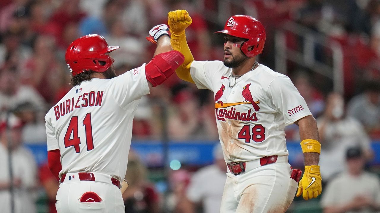 Donovan and Contreras hit 3-run HRs in 2nd inning, Cardinals beat Padres 9-7