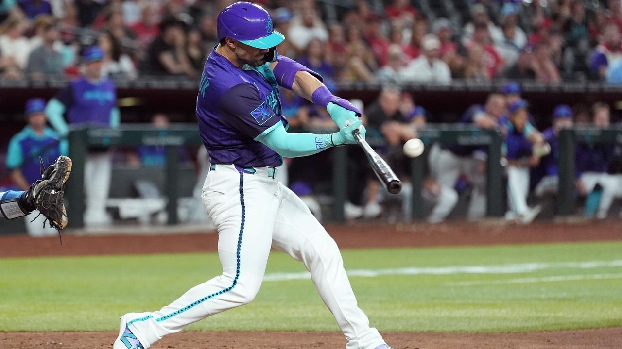 Royals acquire veteran outfielder Randal Grichuk in deal with the Diamondbacks