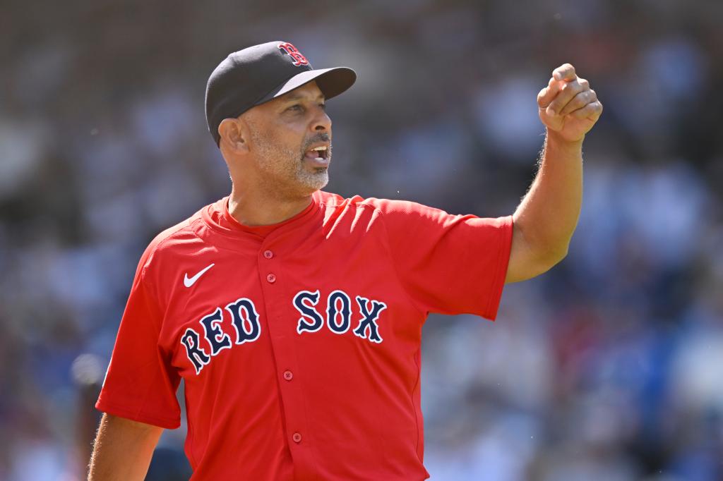 Alex Cora says ESPNers used to start fake MLB trade rumors: 'People made s--t up'