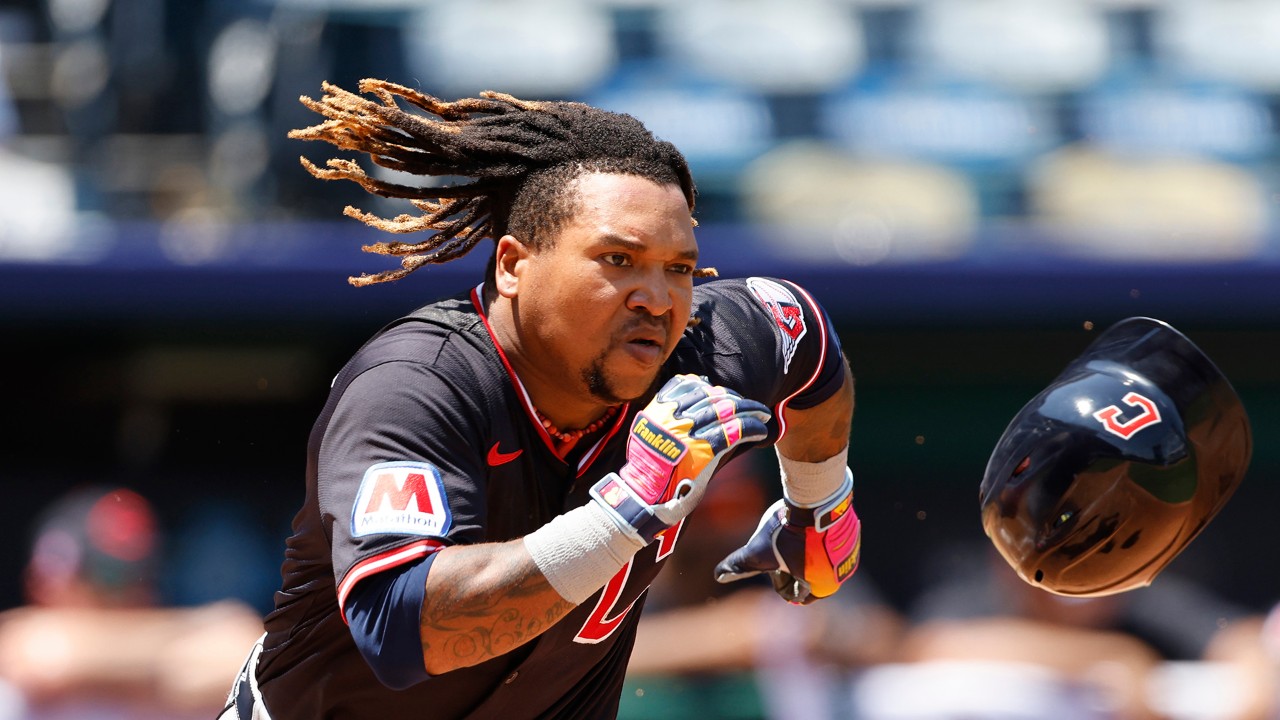 Guardians fall to Royals 4-1