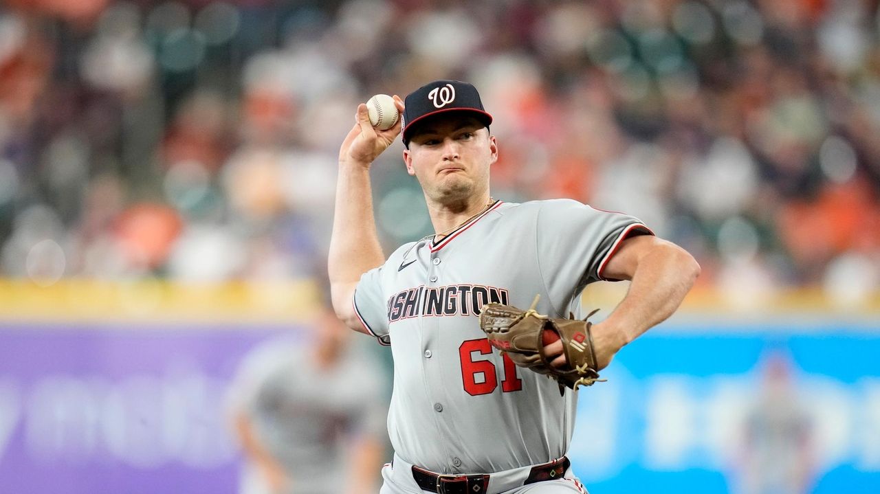 Riley Adams' tiebreaking homer in the 7th inning leads Nationals past Astros 2-1