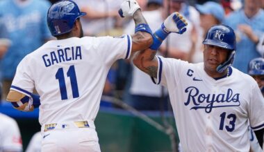 Kansas City catcher Salvador Perez hit by pitch on left elbow, leaves game with bruise