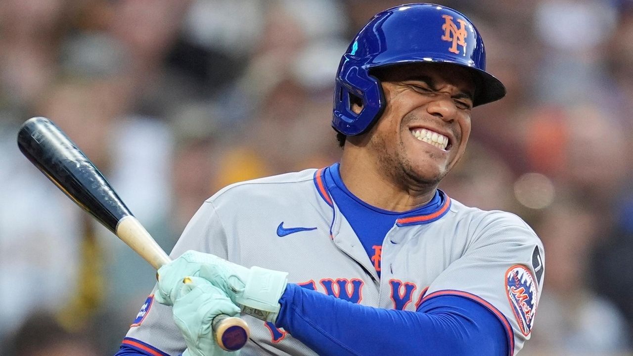 Soto leaves Mets' loss vs. Padres