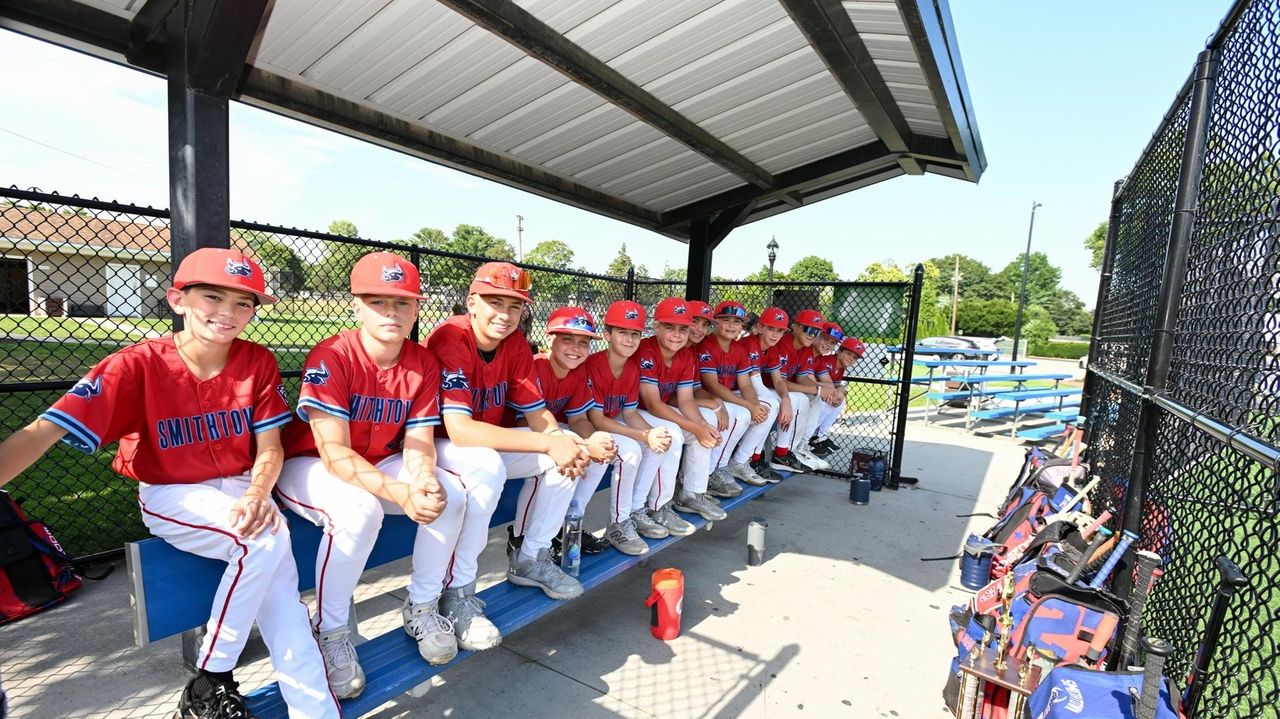 St. James/Smithtown 12U baseball team enjoying hometown heroes treatment