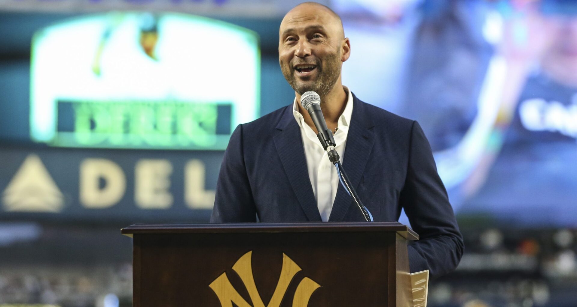 WFAN host blasts 'elitist' Derek Jeter