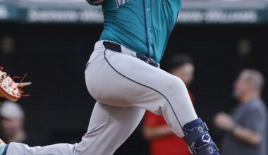 Mariners players celebrated Cal Raleigh’s ‘Big Dumper’ with butt-themed walk-up music