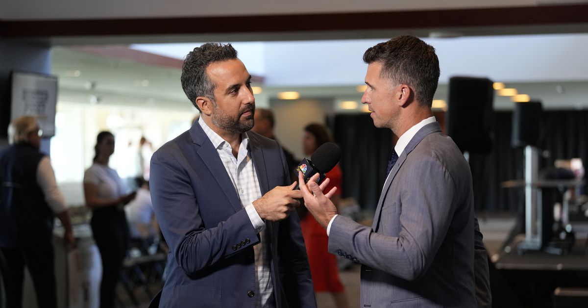 Alex Pavlovic’s book about the Giants to be released on Tuesday