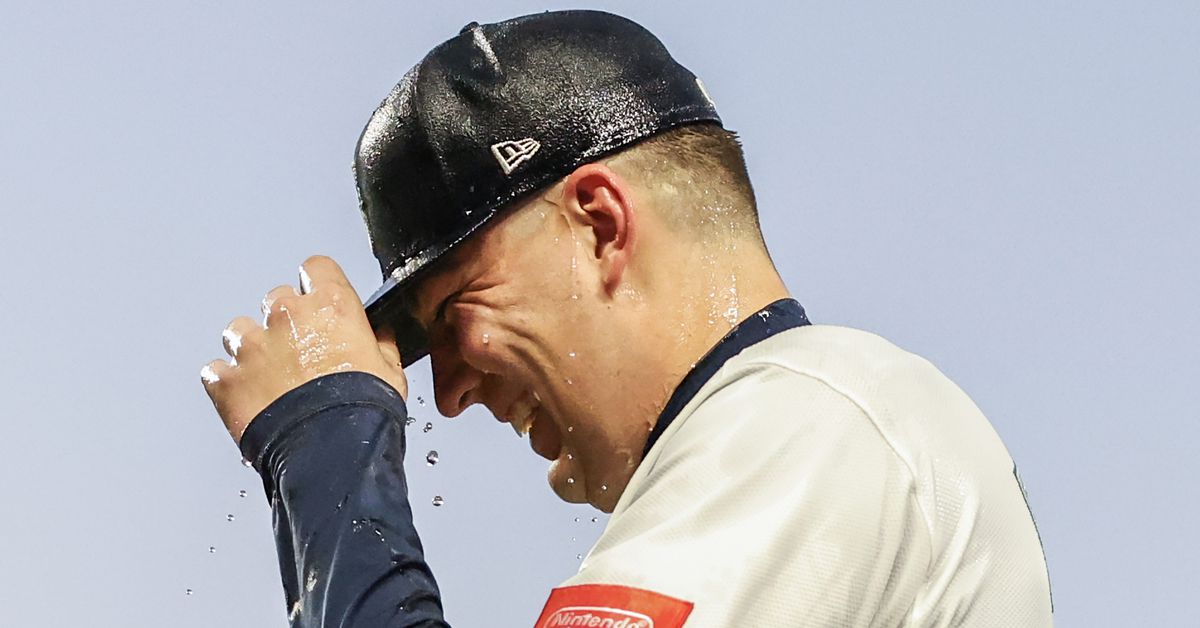 Mariners recall Logan Evans to start series finale against Royals