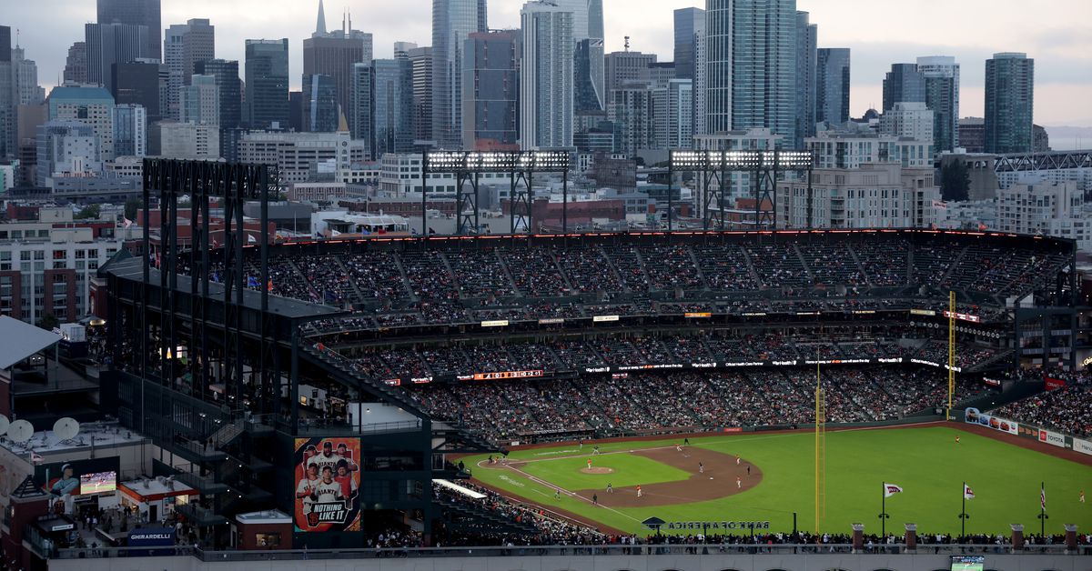 How are Giants fans feeling about the season so far?