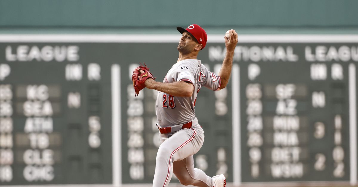 Game 92: Reds vs. Marlins (7:10 PM ET) - Martinez vs. Perez