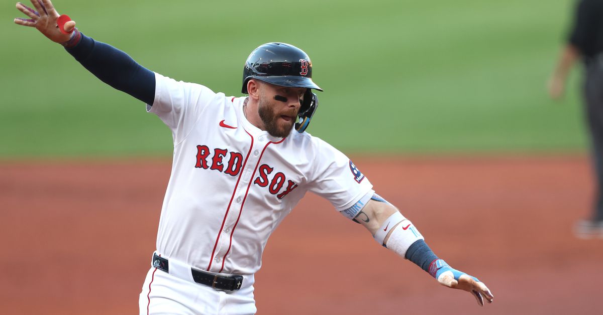 Game 87: Reds at Red Sox, Singer vs. Fitts