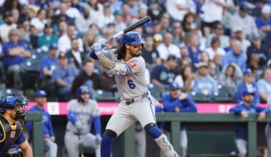 Royals even the series in a late night 3-2 thriller