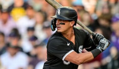 Chicago White Sox defeated 6-1 by thunderstorms and the red-hot Blue Jays
