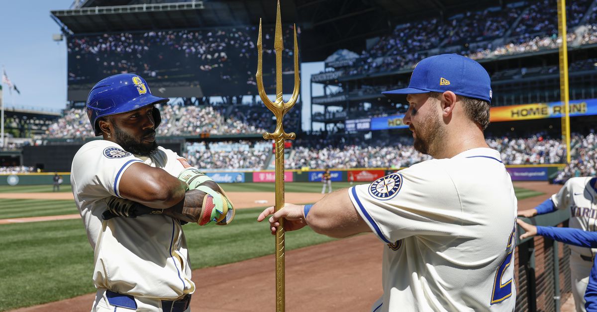 George Kirby outduels Paul Skenes to complete series shutout of Pirates with 1-0 win