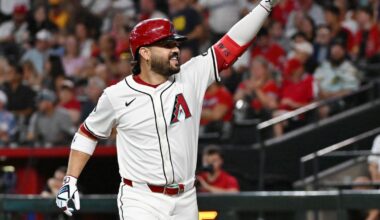 Detroit Tigers still reportedly one of many teams interested in Eugenio Suarez