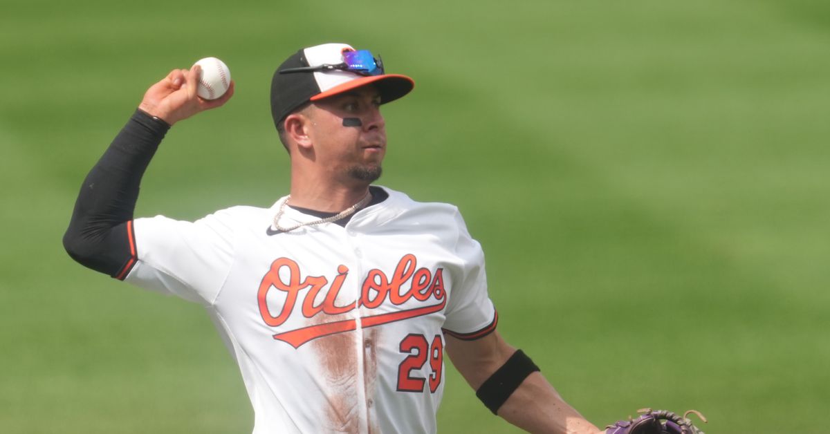 MLB Trade Deadline: Baltimore Orioles trade Ramón Urías to Astros