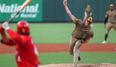 Mistakes prove costly for Padres in loss to Cardinals