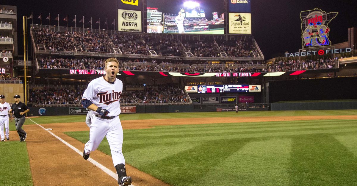 Brian Dozier walks the Twins off into the 2015 All-Star Break